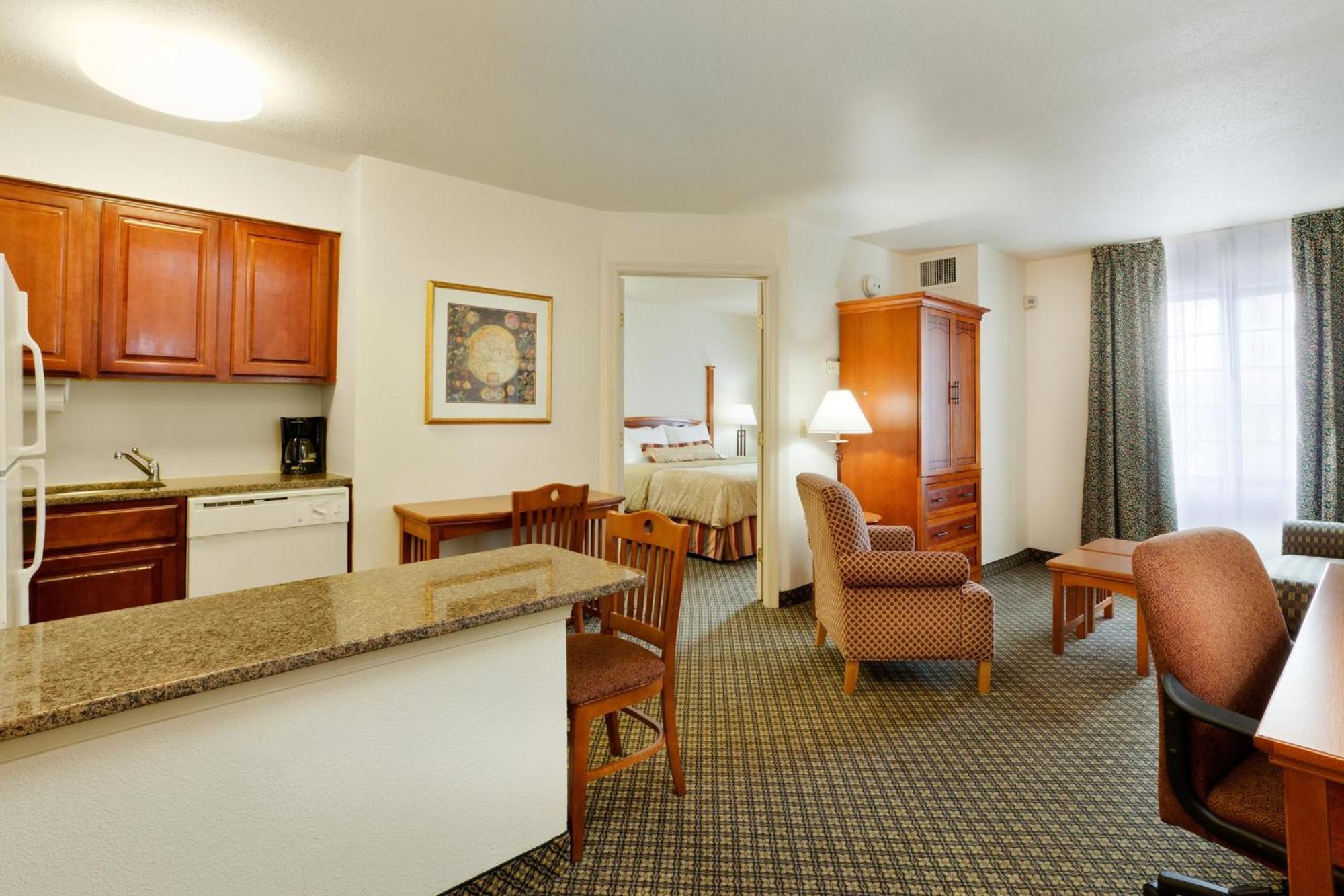 Staybridge Suites Allentown Airport Lehigh Valley, An Ihg Hotel Exteriér fotografie